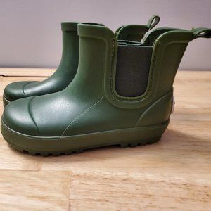 (NEVER WORN) Bearpaw Kids Boots/Color: Green/ Sz. 9